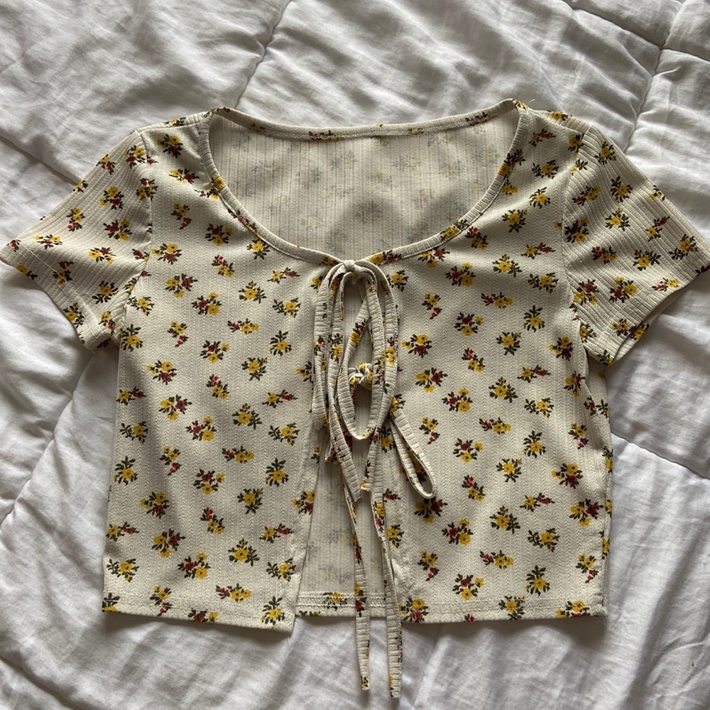 floral off white tie top
